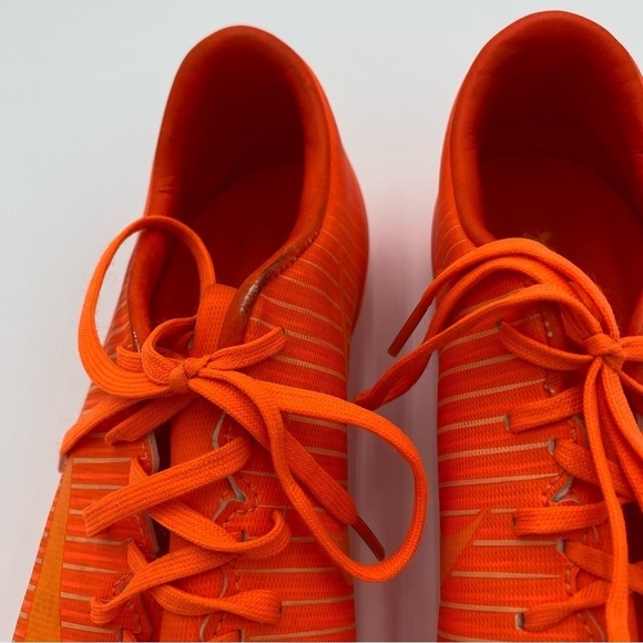 Nike Men's Mercurial Victory Full Lace Up Indoor Soccer‎ Shoes Neon Orange 6.5 - Picture 6 of 10